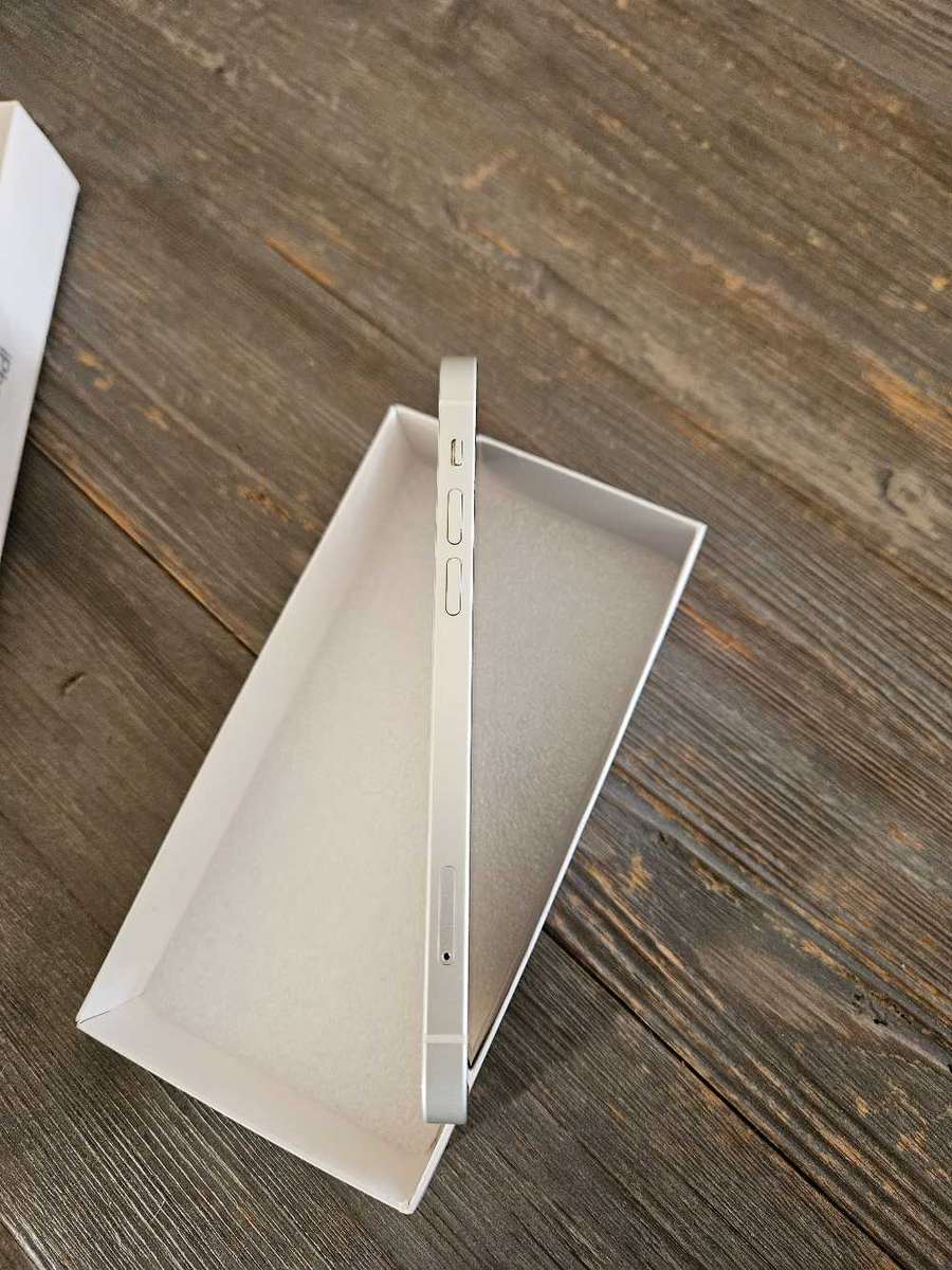 Apple iPhone 12 - 128GB