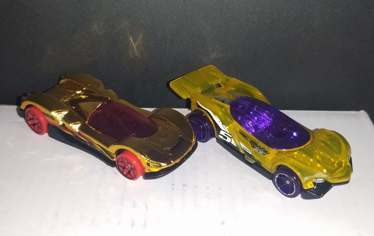Loose Hot wheels (4)