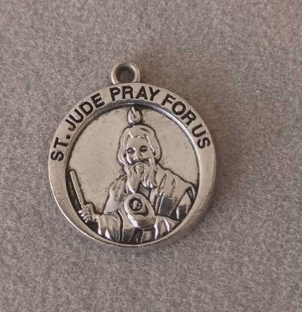 Pendant. 3.8g. 25x20mm