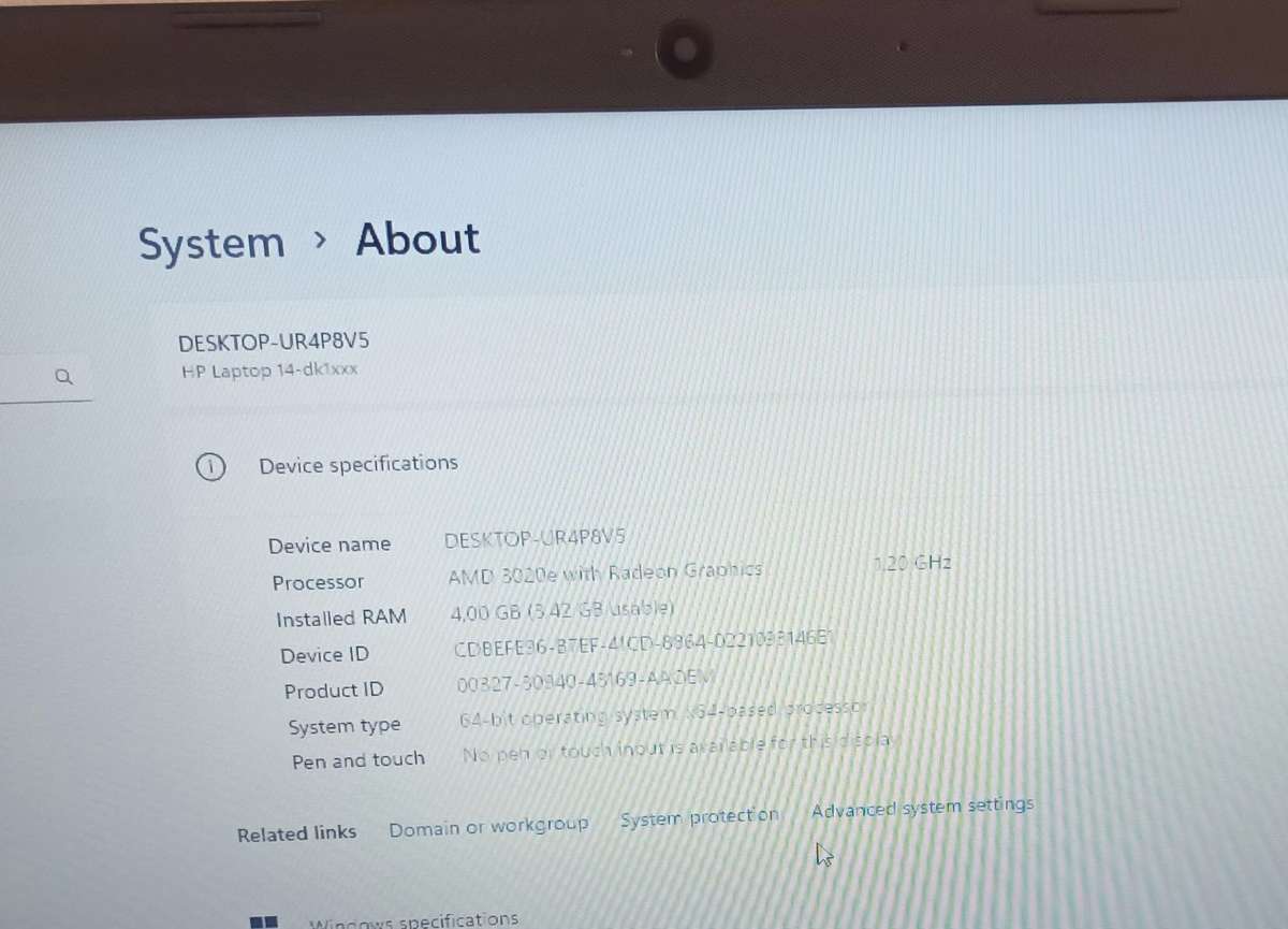HP Laptop AMD 3020e with Radeon Graphics. Windows 11. Working 100%.