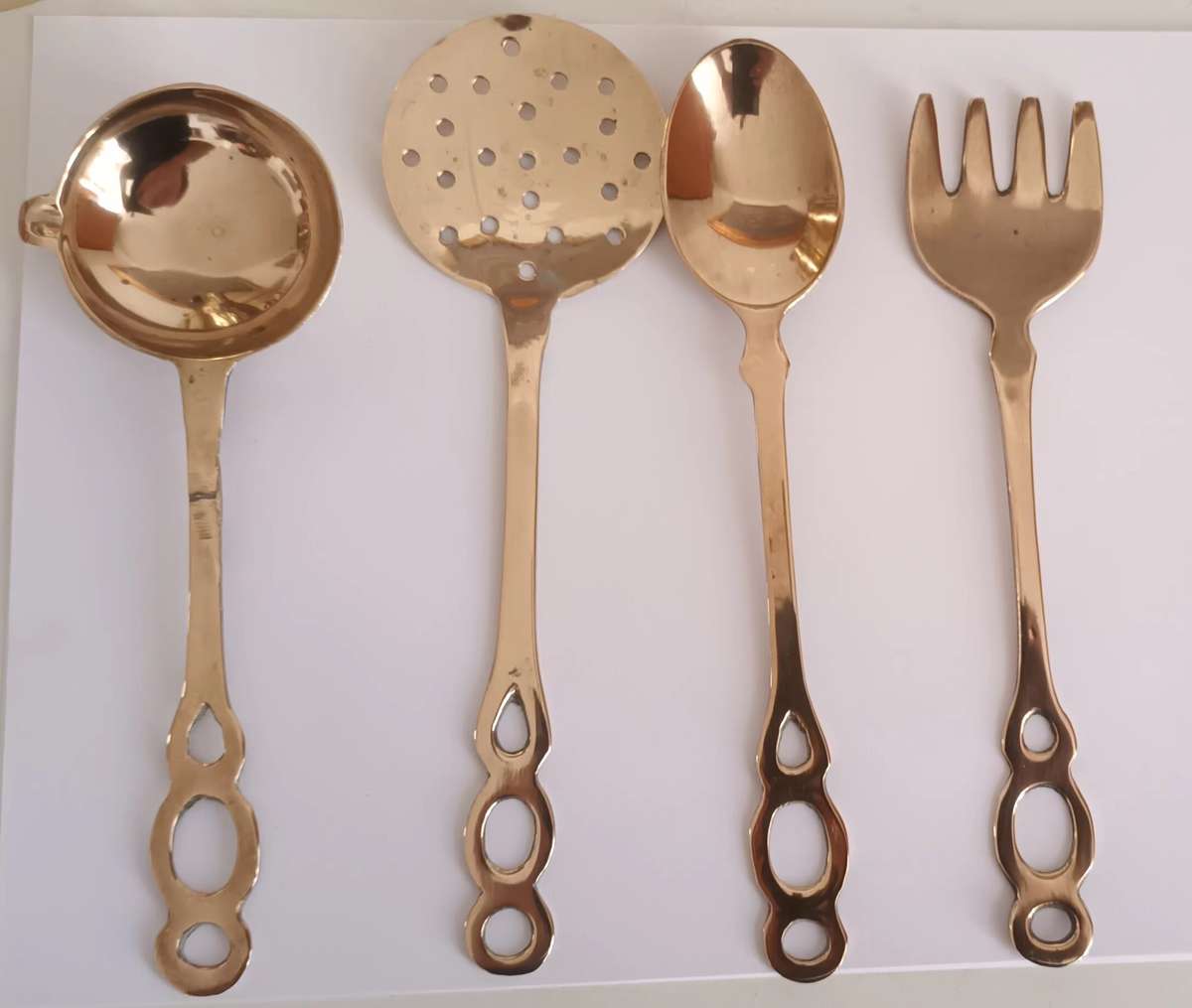 Stunning Brass Kitchen Display Items. 152g.  18 to 21cm in length.