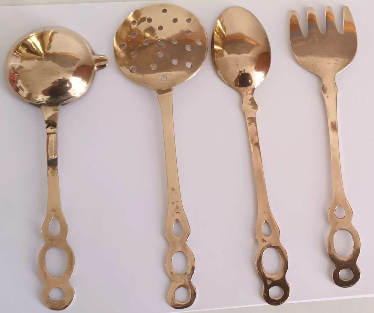 Stunning Brass Kitchen Display Items. 152g.  18 to 21cm in length.