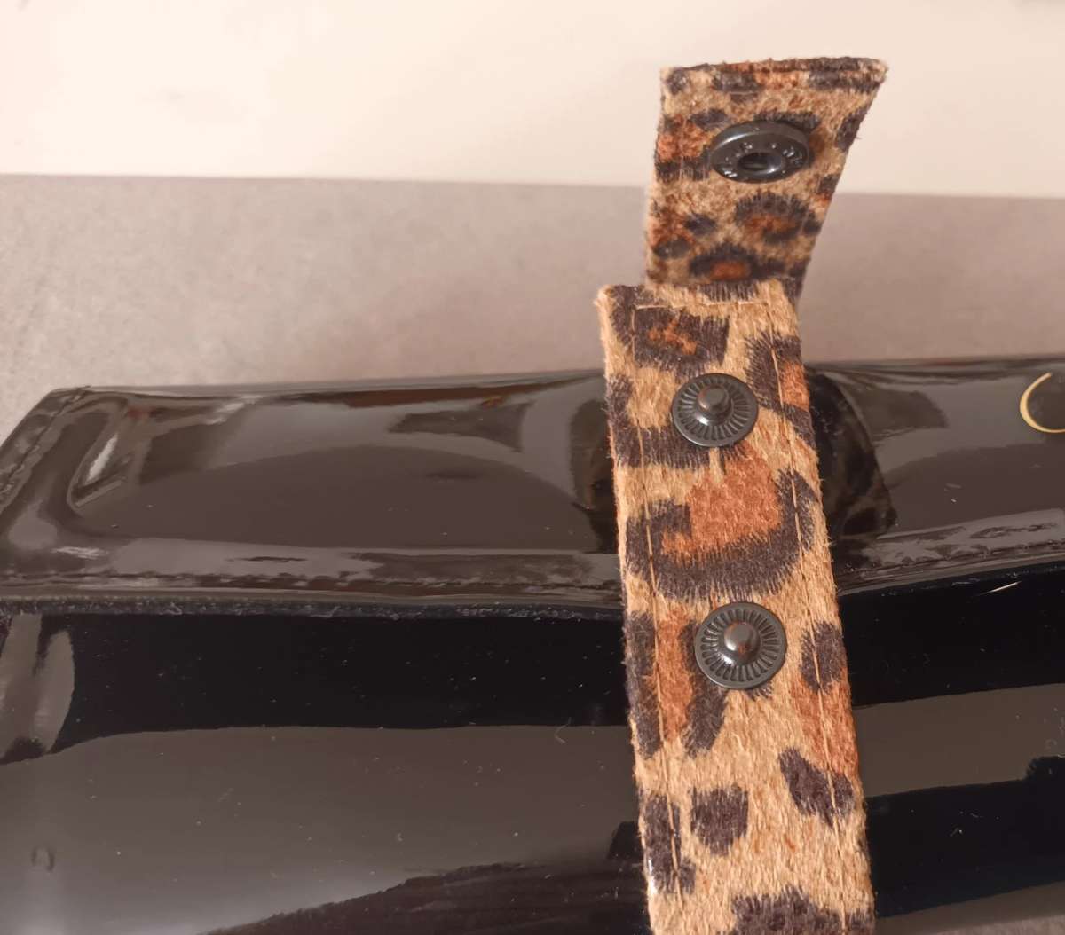 Guess Jewellery Travelling Bag. New.