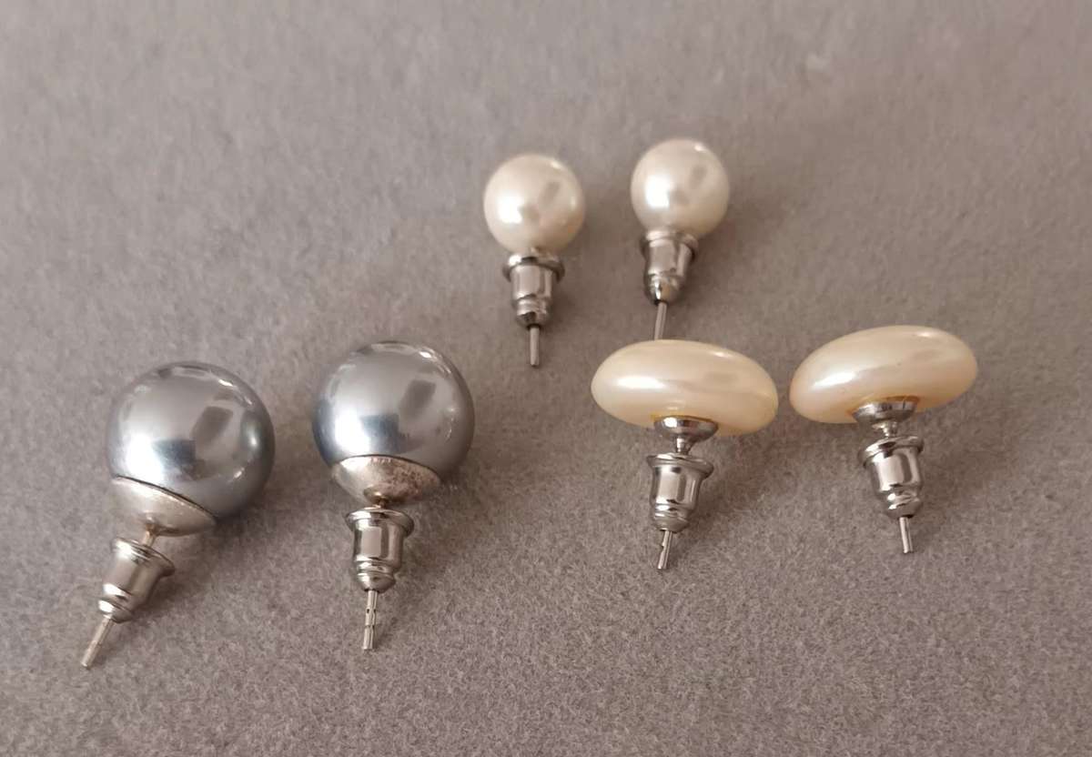 Vintage Pearl Earrings x 3.