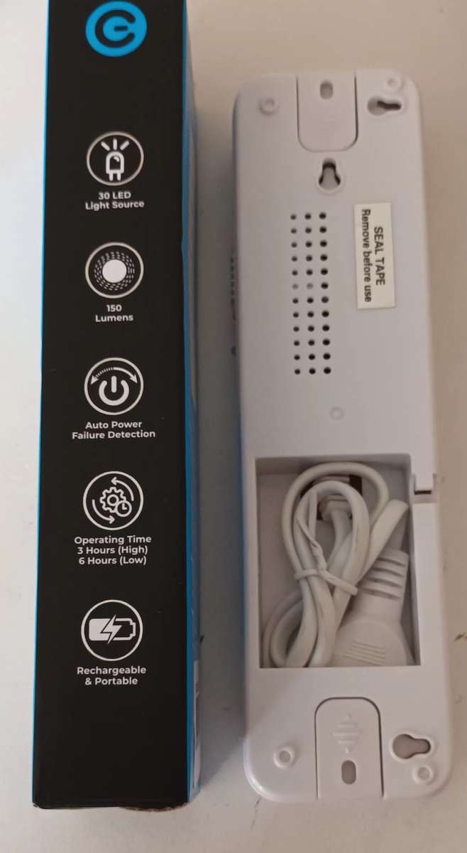 SWITCHED 30 LED Emergency Light.