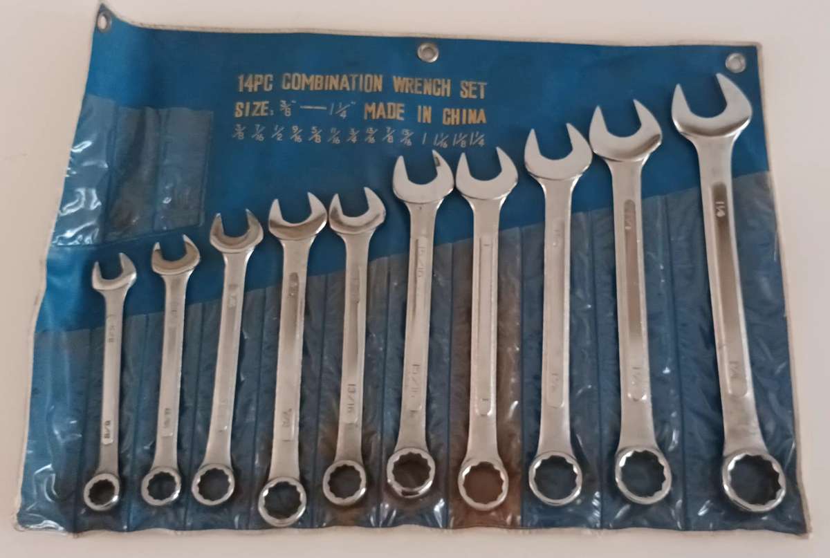 10 Piece Heavy Duty Combination Spanner Set. Never Used. From 31.75mm to 15.87mm.