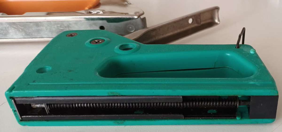 2x Staple Guns. See More Late Entry Listings.