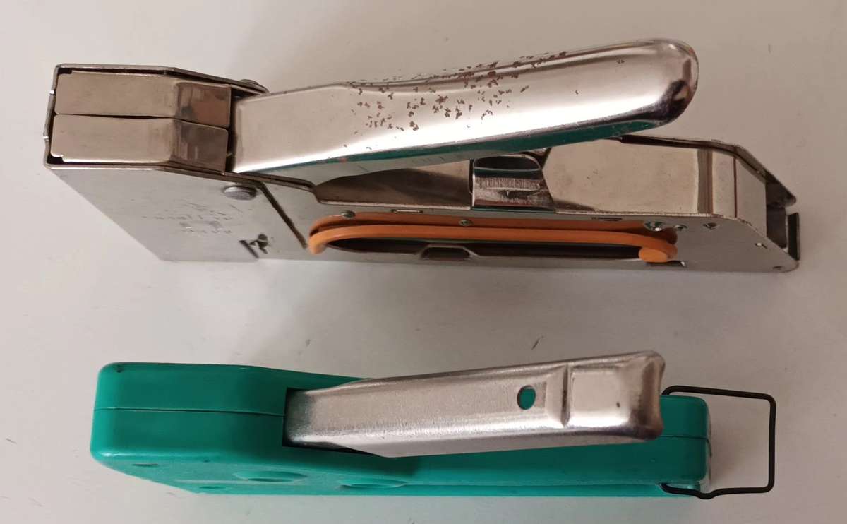 2x Staple Guns. See More Late Entry Listings.