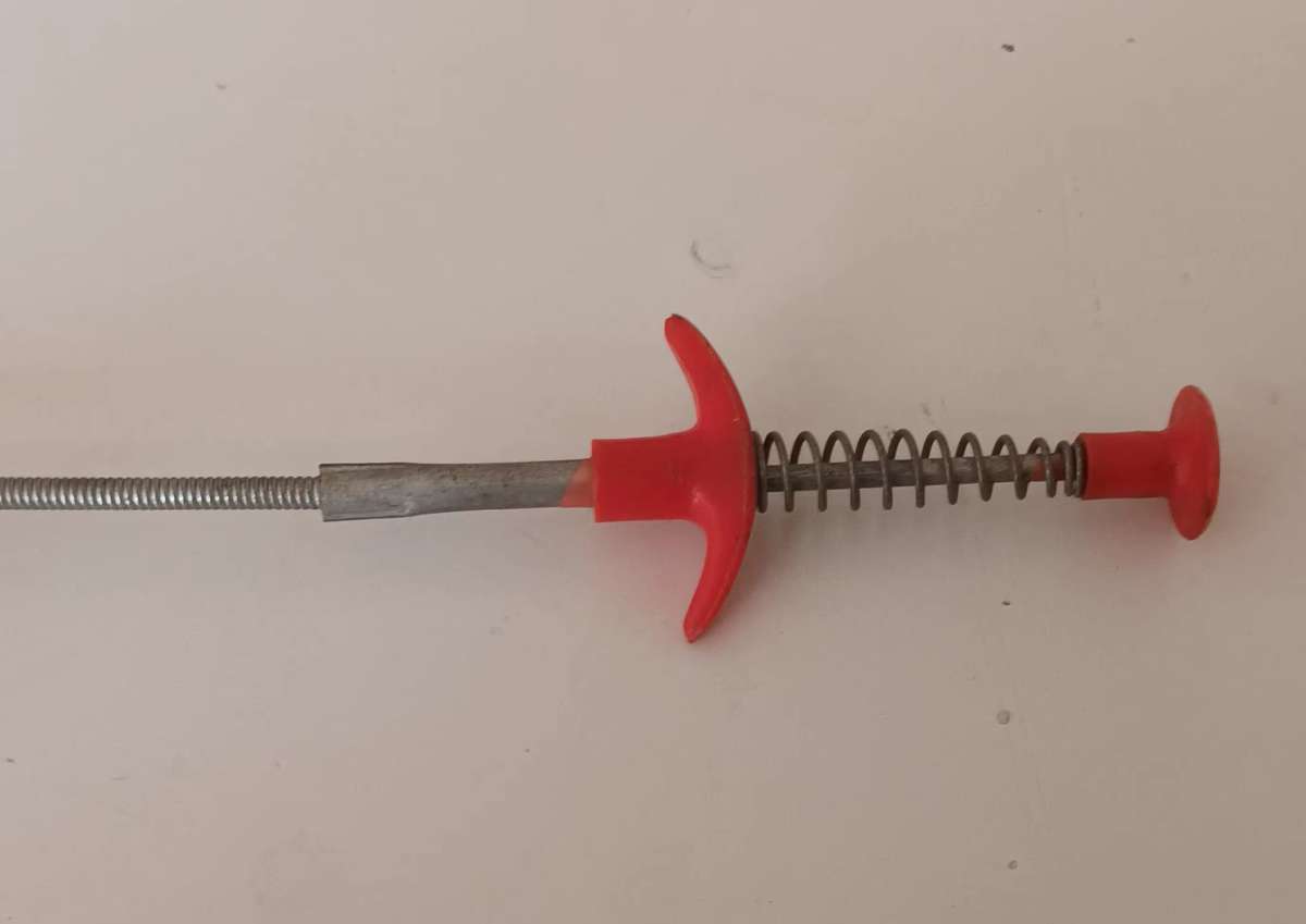 Flexible Reach Claw Pick Up Tool.