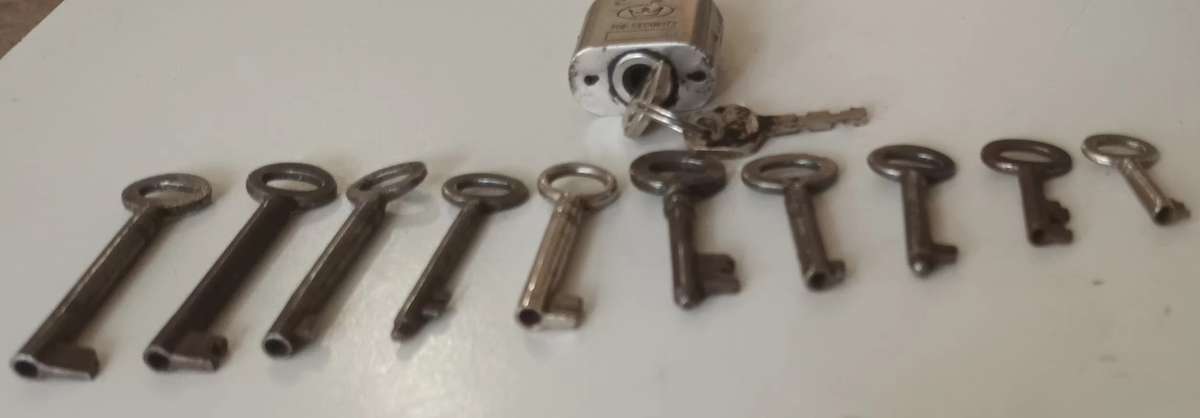 Antique/ Vintage keys & Lock.