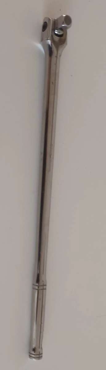 MasterCraft Chrome Vanadium Snap on Drive Socket Extension. Length 41.5cm.