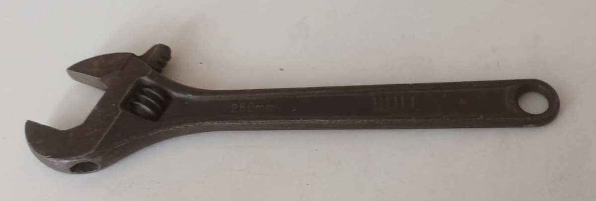 MILL SHIFTING SPANNER. 250mm.