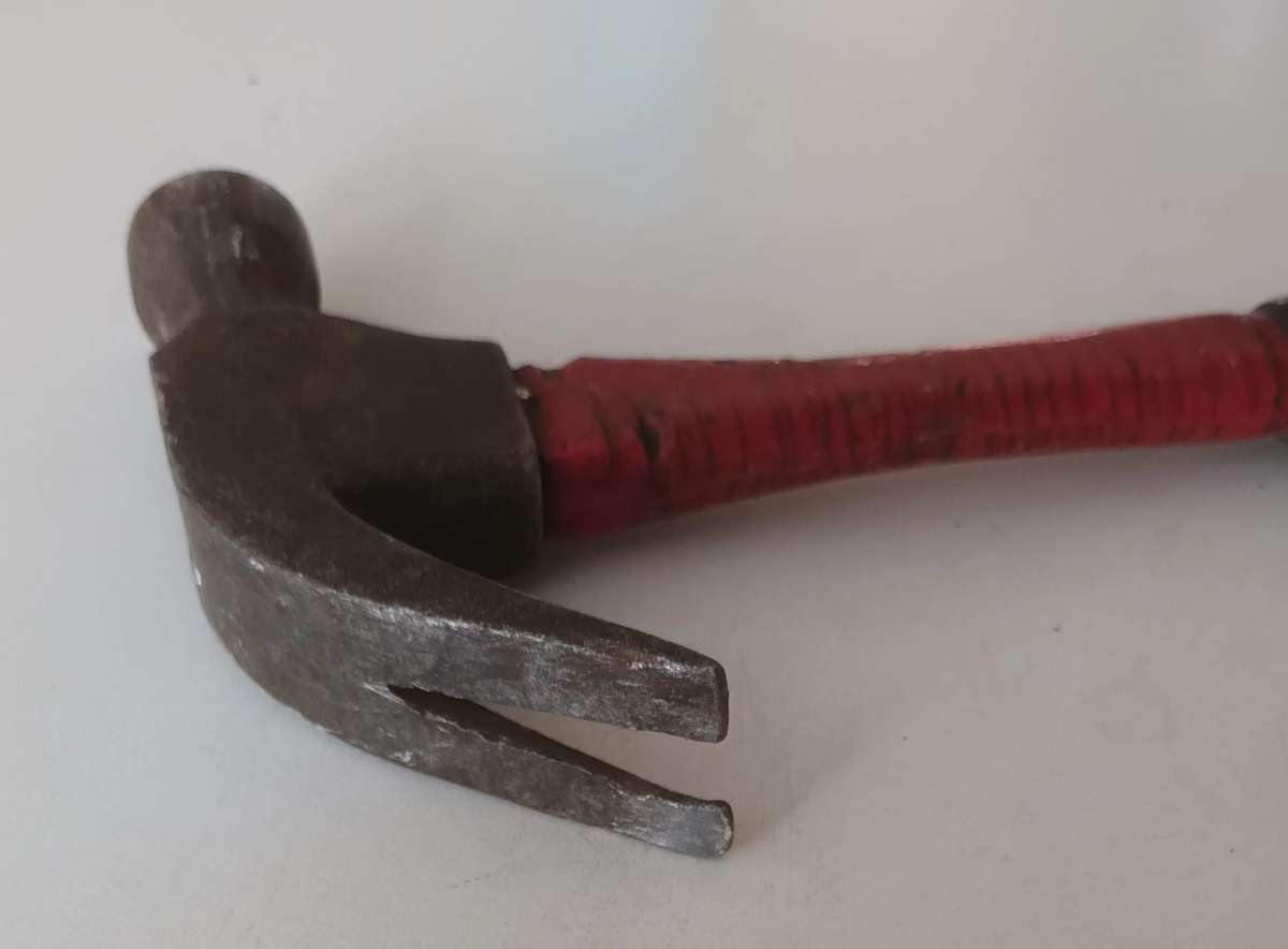Claw Hammer.