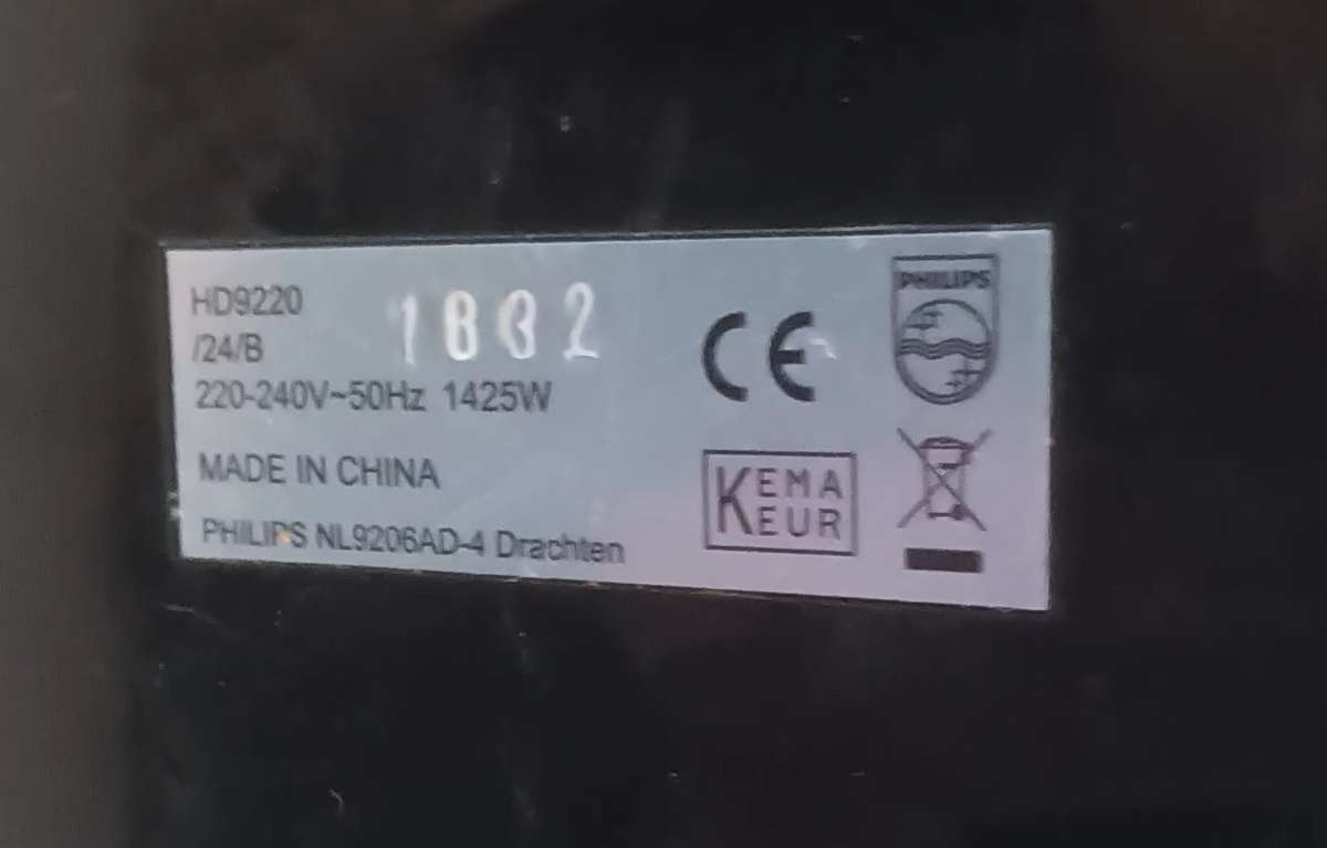 Phillips Viva Collection Air Fryer. HD9220. Black. 4.1 Liter