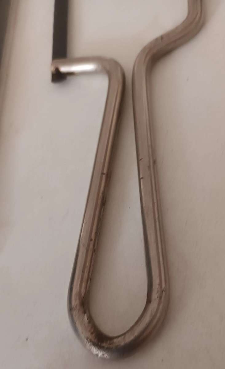 Small Jig Saw with 10x New Blades.