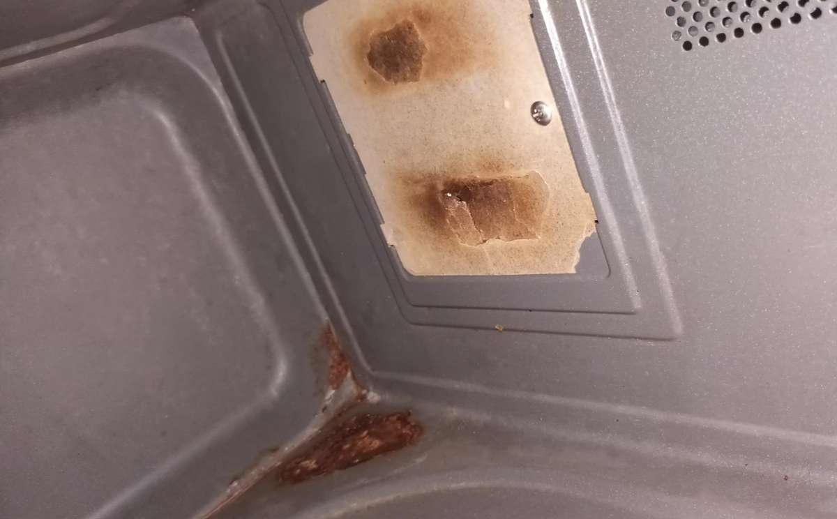 LG 42L Black NeoChef Microwave. Model MS4235GIS. Working. Needs TLC.