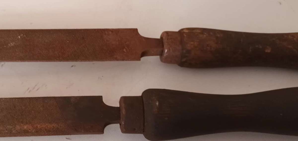 2x Files. Length 52cm & 47cm.