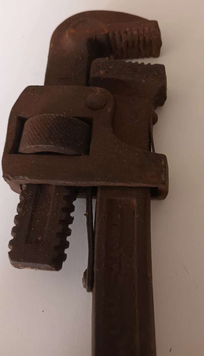 Pipe Wrench. Size 14.
