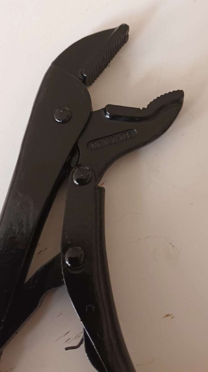 GEDORE VICE GRIP PLIERS. 400MM. LENGTH 20CM.