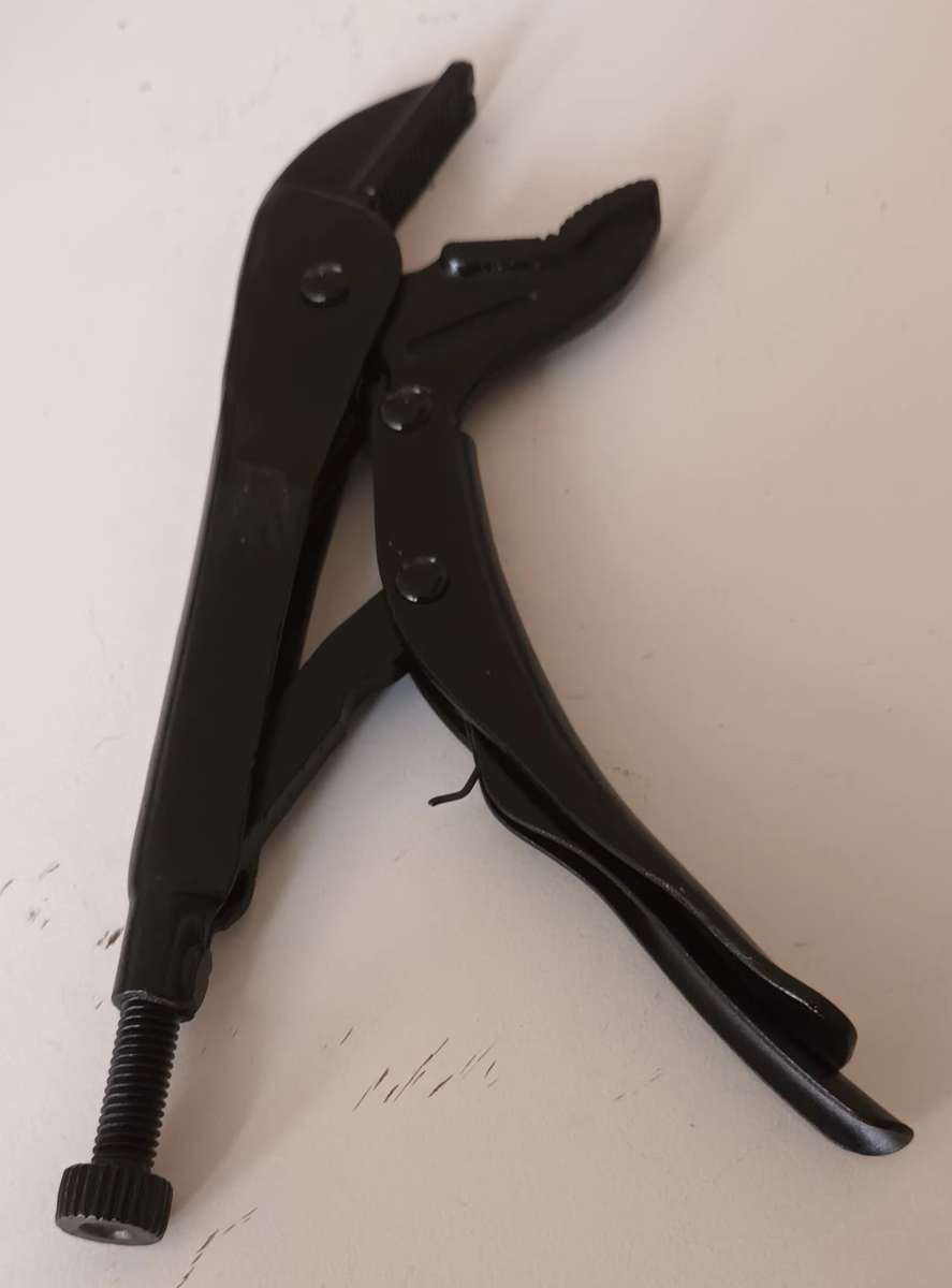 GEDORE VICE GRIP PLIERS. 400MM. LENGTH 20CM.