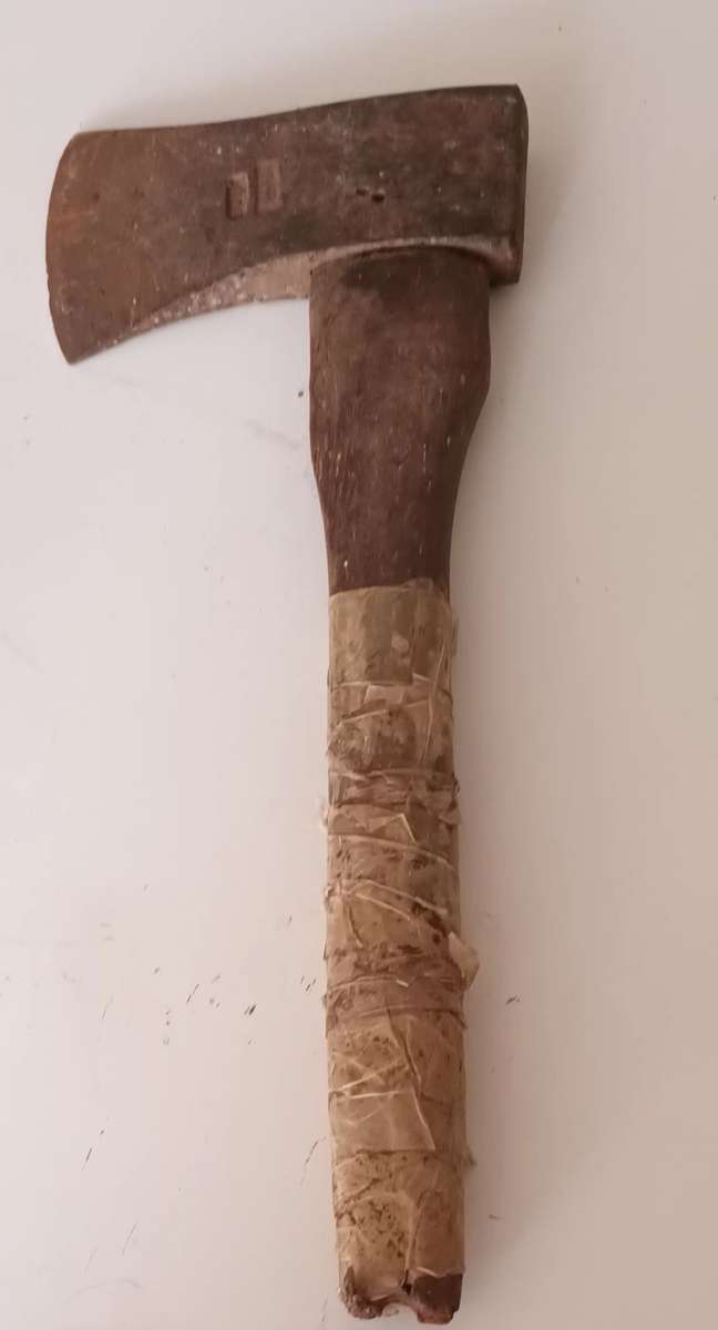 Vintage Wooden Handle Axe. Length 39cm. Width 15.7cm.