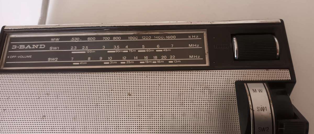 Vintage National Panasonic Radio. Battery Operated.