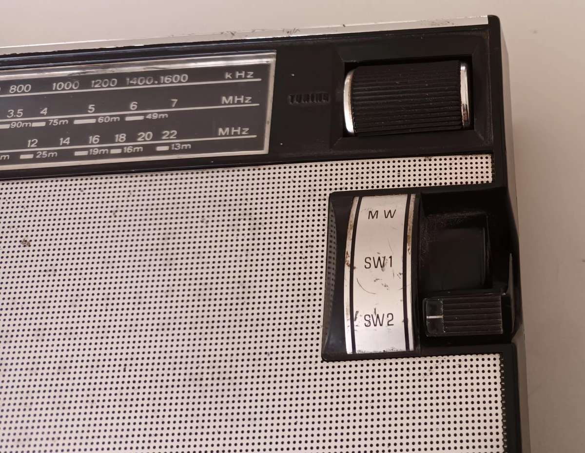 Vintage National Panasonic Radio. Battery Operated.