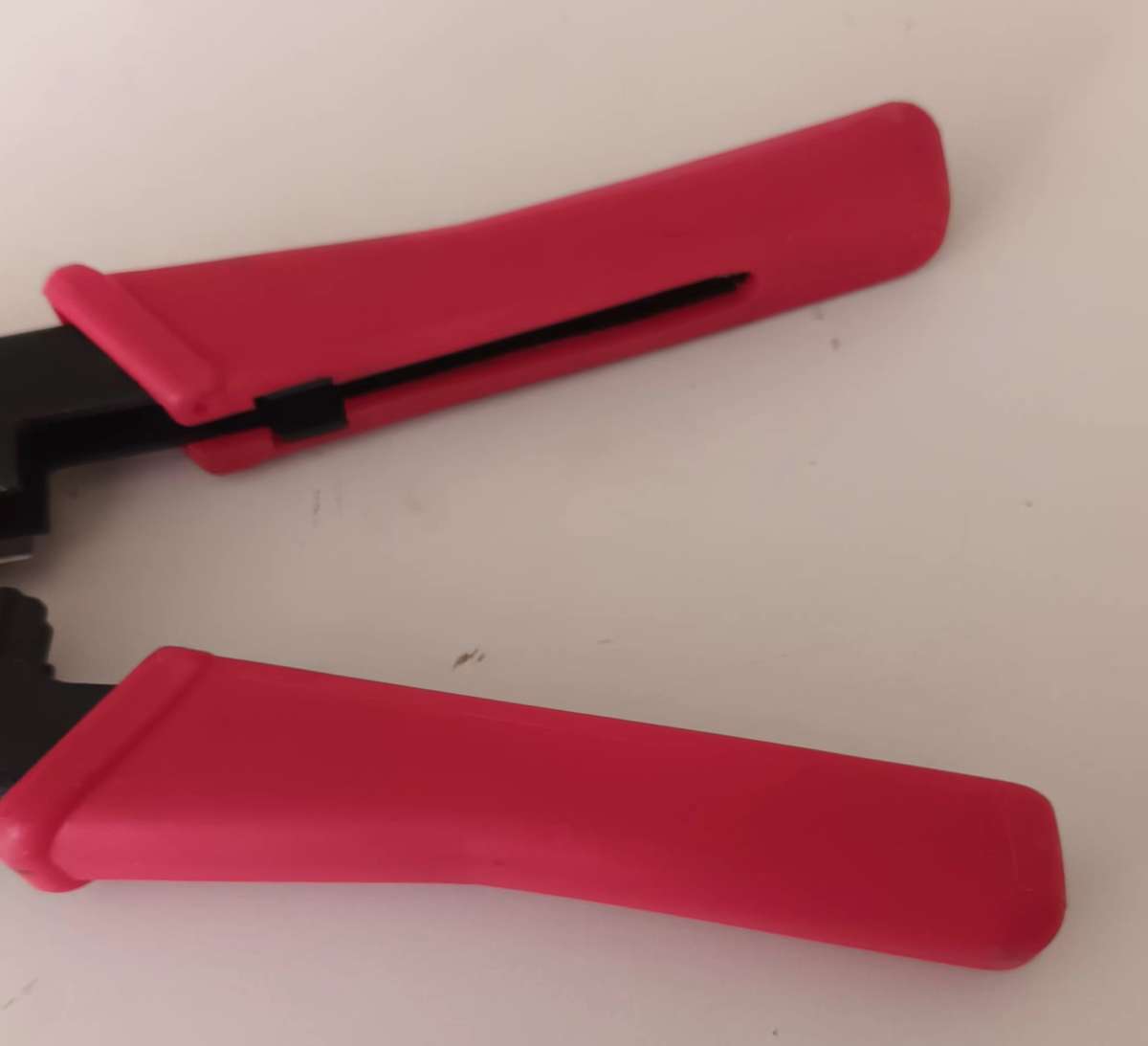 Crimping Tool for modular Connections.