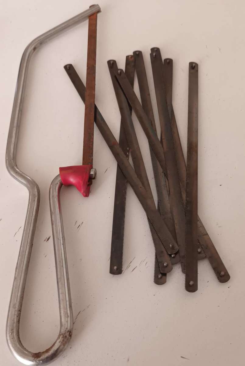 2x Jig Saws with New Blades.