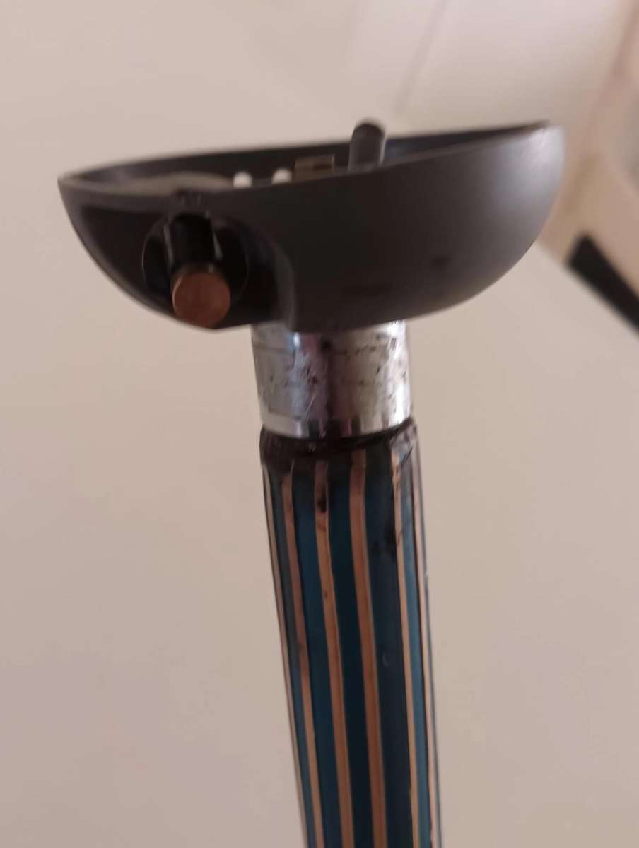 2.1 Meter Gas Lamp extension for nighttime camping.