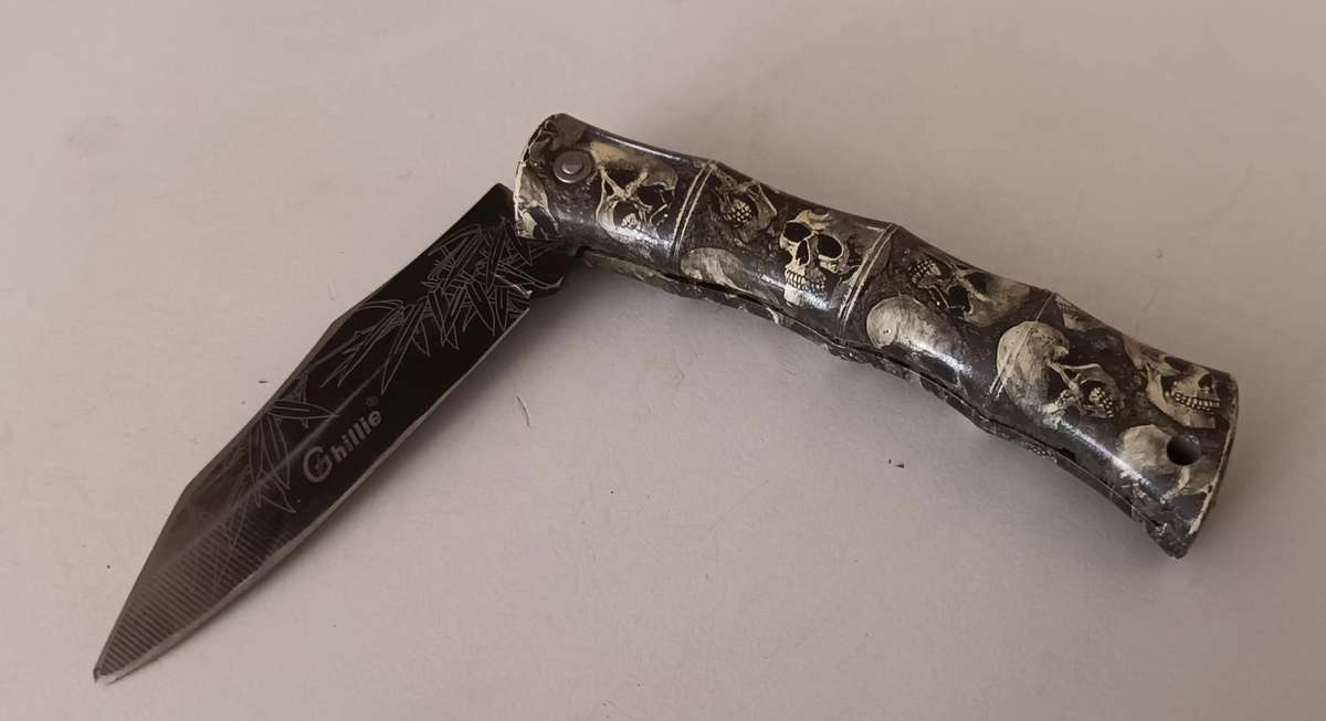 Foldable Pocket Knife.