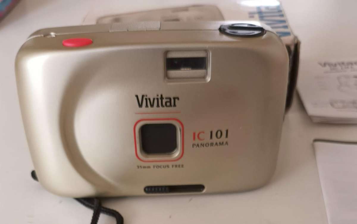 VIVITAR IC 101 CAMERA.