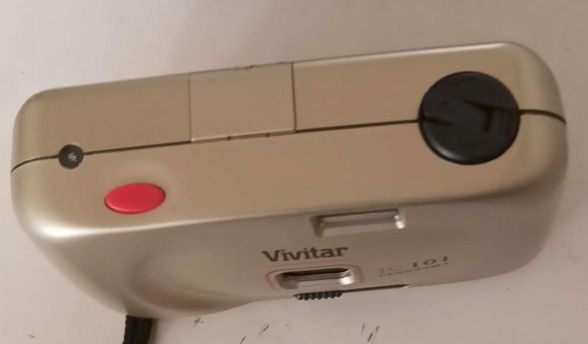VIVITAR IC 101 CAMERA.