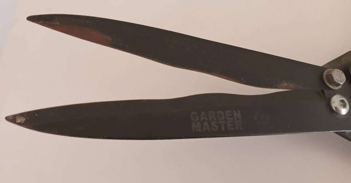 GARDEN MASTER Large Garden Sheers. Length 67cm.