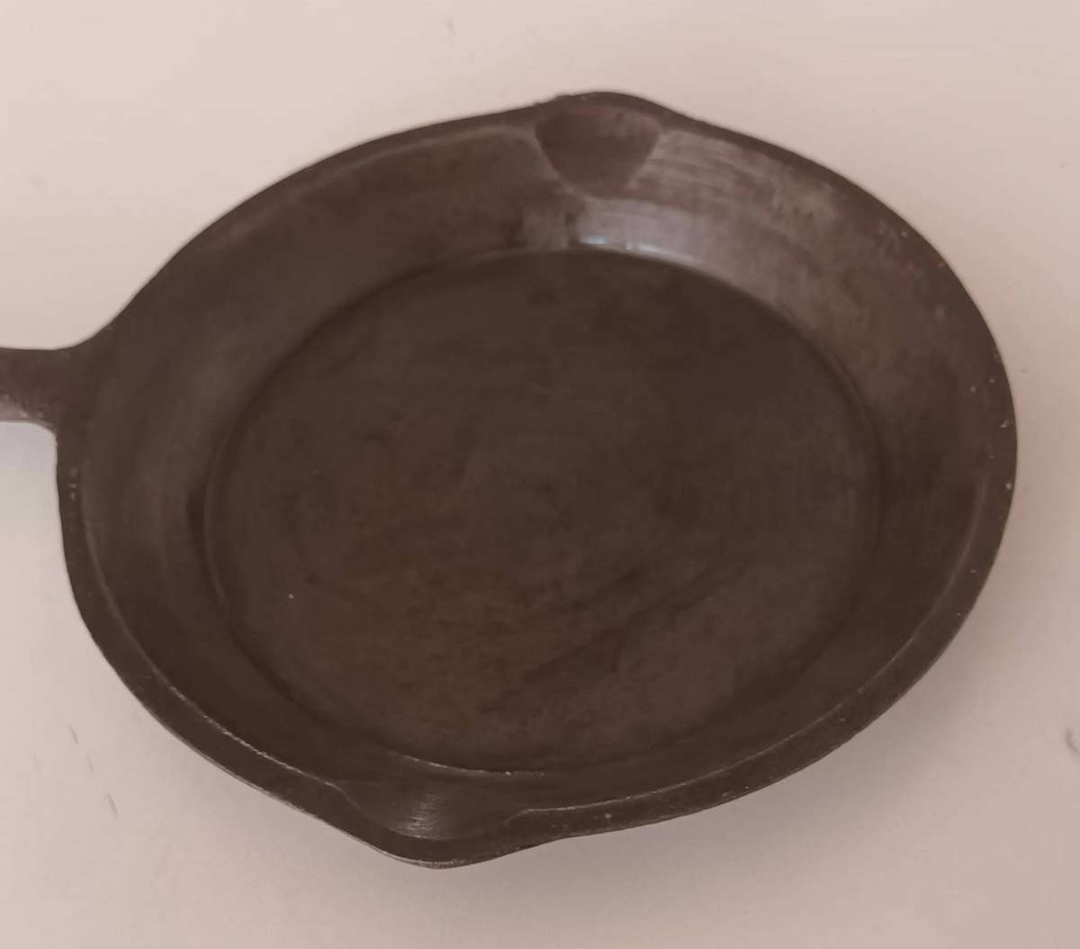 Vintage 6" Miniature Cast Iron Skillet. Made in Taiwan.