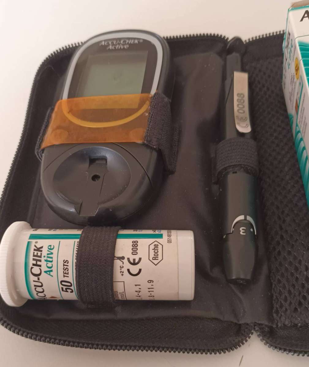 ACCU-CHEK ACTIVE Glucose Meter.