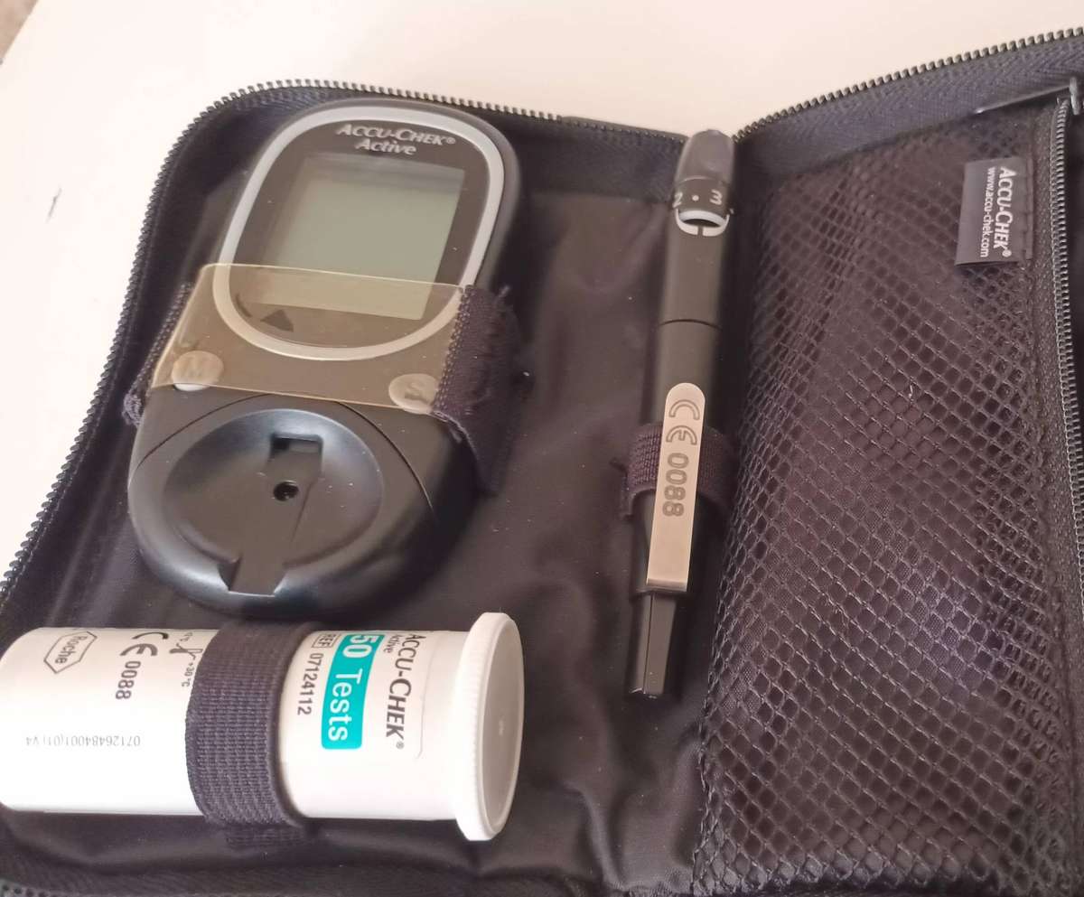 2x ACCU-CHEK ACTIVE Glucose Meters.