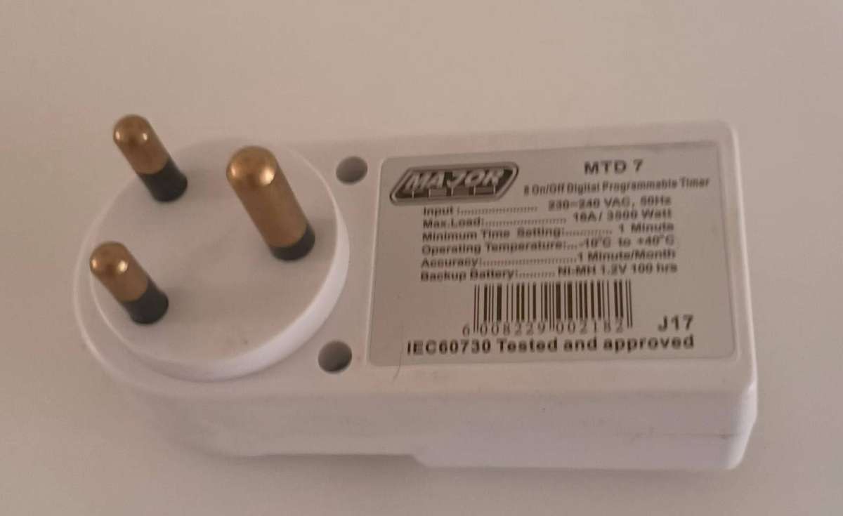 MAJOR MTD7 8 ON/OFF DIGITAL PROGRAMABLE TIMER.
