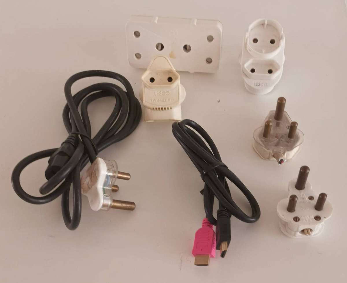 Joblot Plugs and Cables