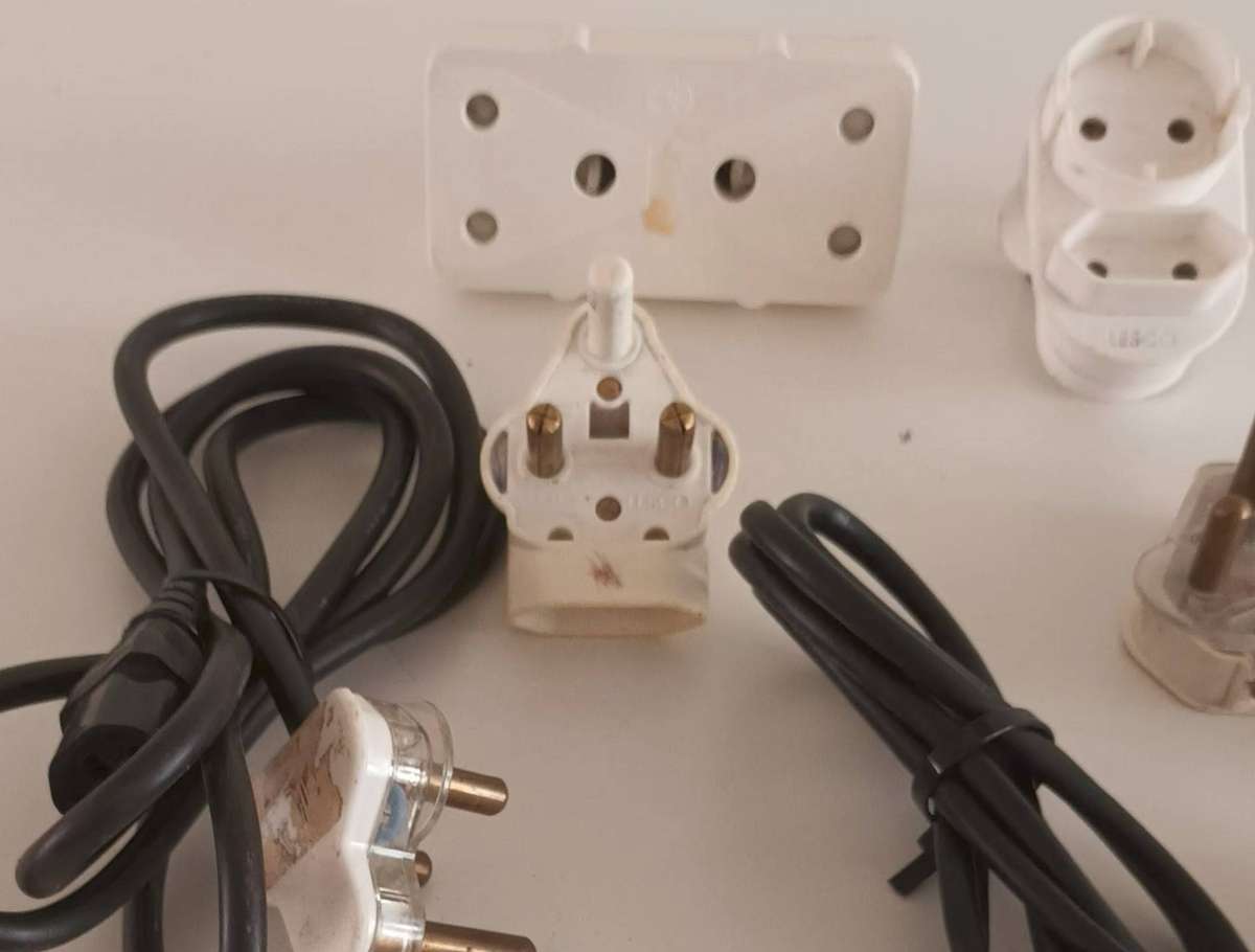 Joblot Plugs and Cables