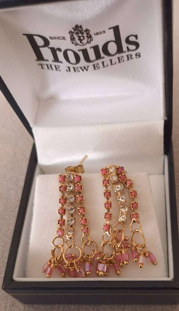 Stunning Gold Plated Earrings.
