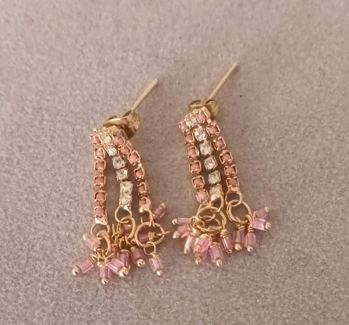 Stunning Gold Plated Earrings.