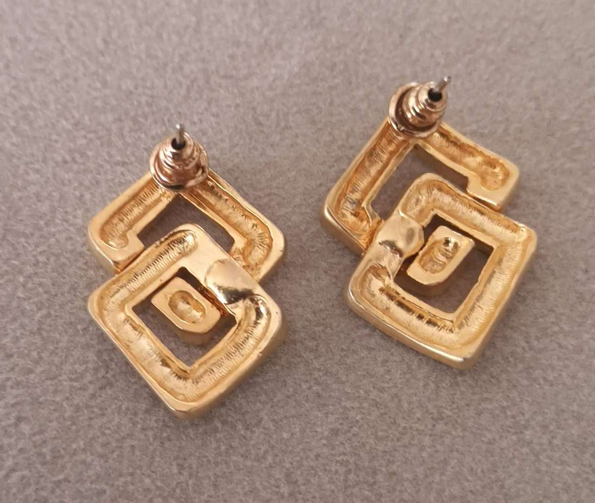 Gorgeous Gold-Plated Earrings.