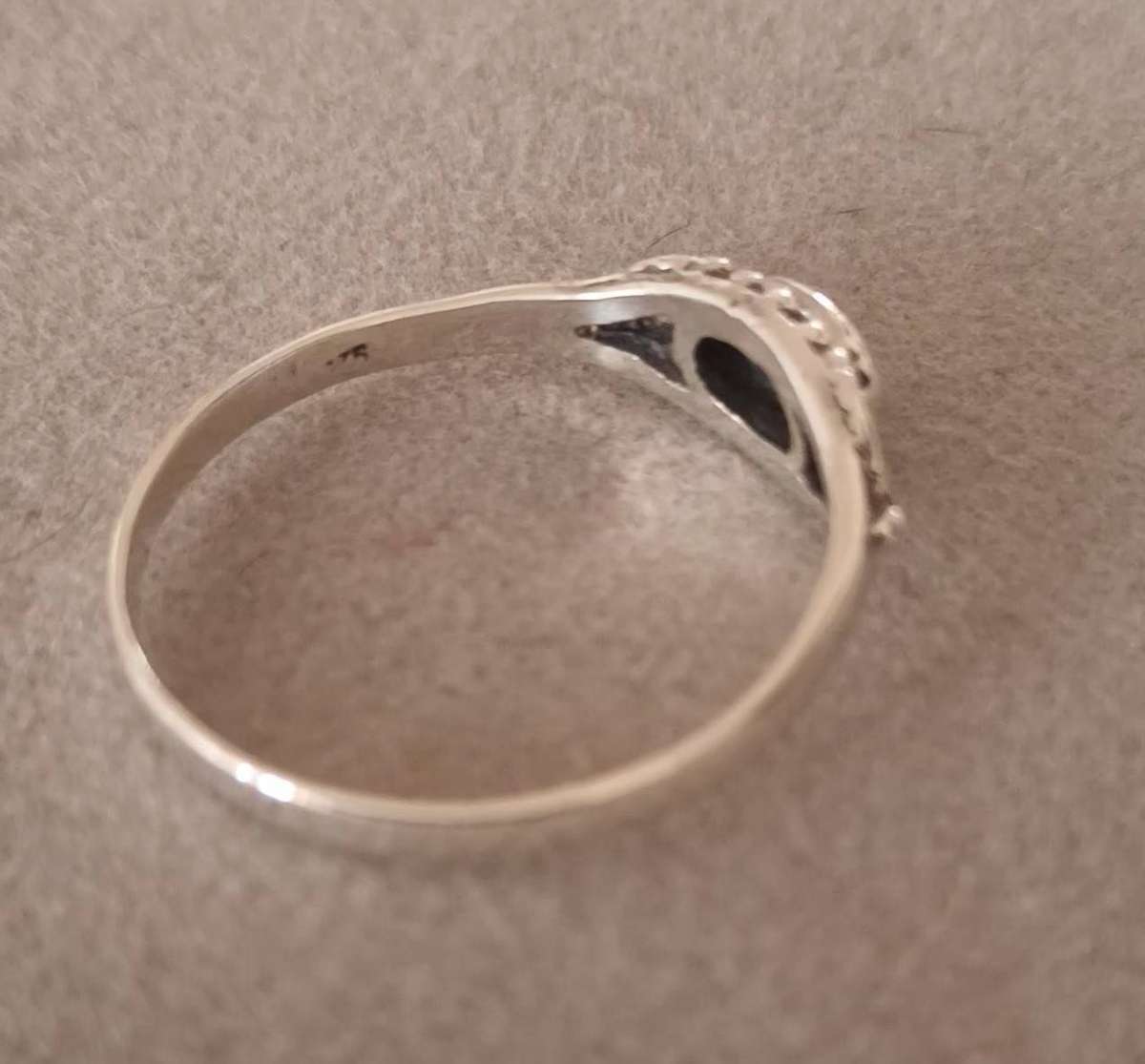 Beautiful Sterling Silver Ring with Turquoise Stone.