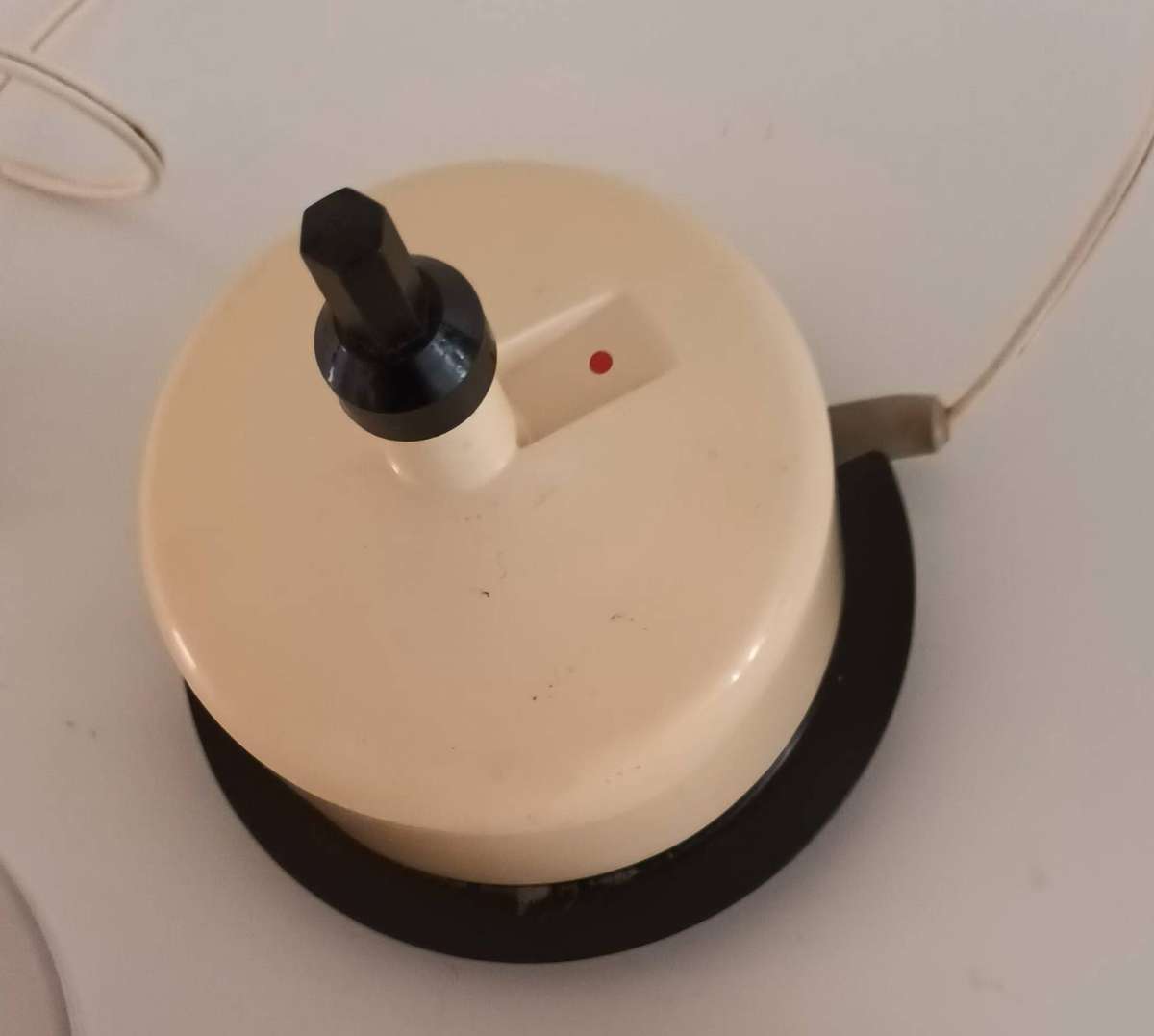 Vintage OUTSPAN Citrus Juicer.