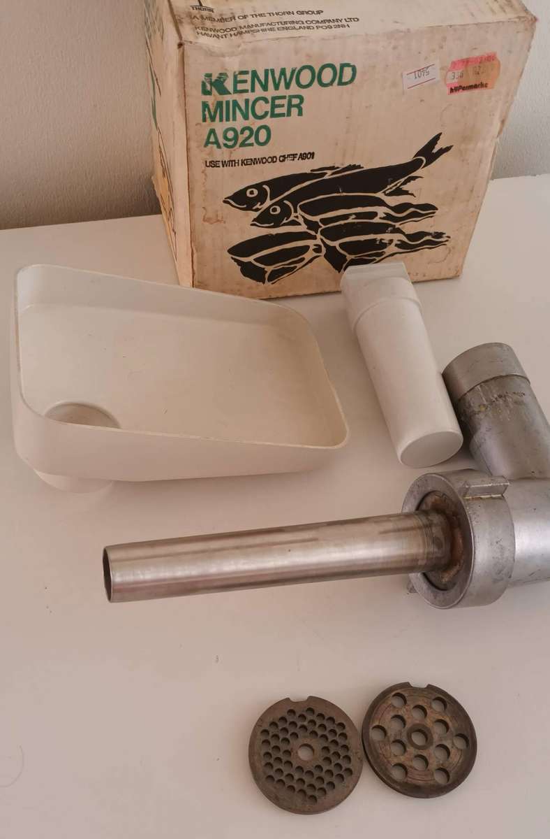 KENWOOD A920 MINCER ATTACHMENT WITH SAUSAGE STUFFER.