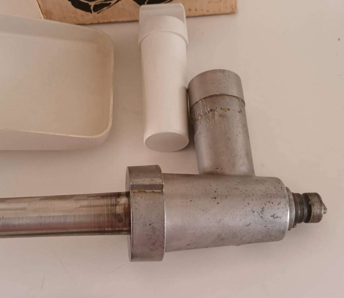 KENWOOD A920 MINCER ATTACHMENT WITH SAUSAGE STUFFER.