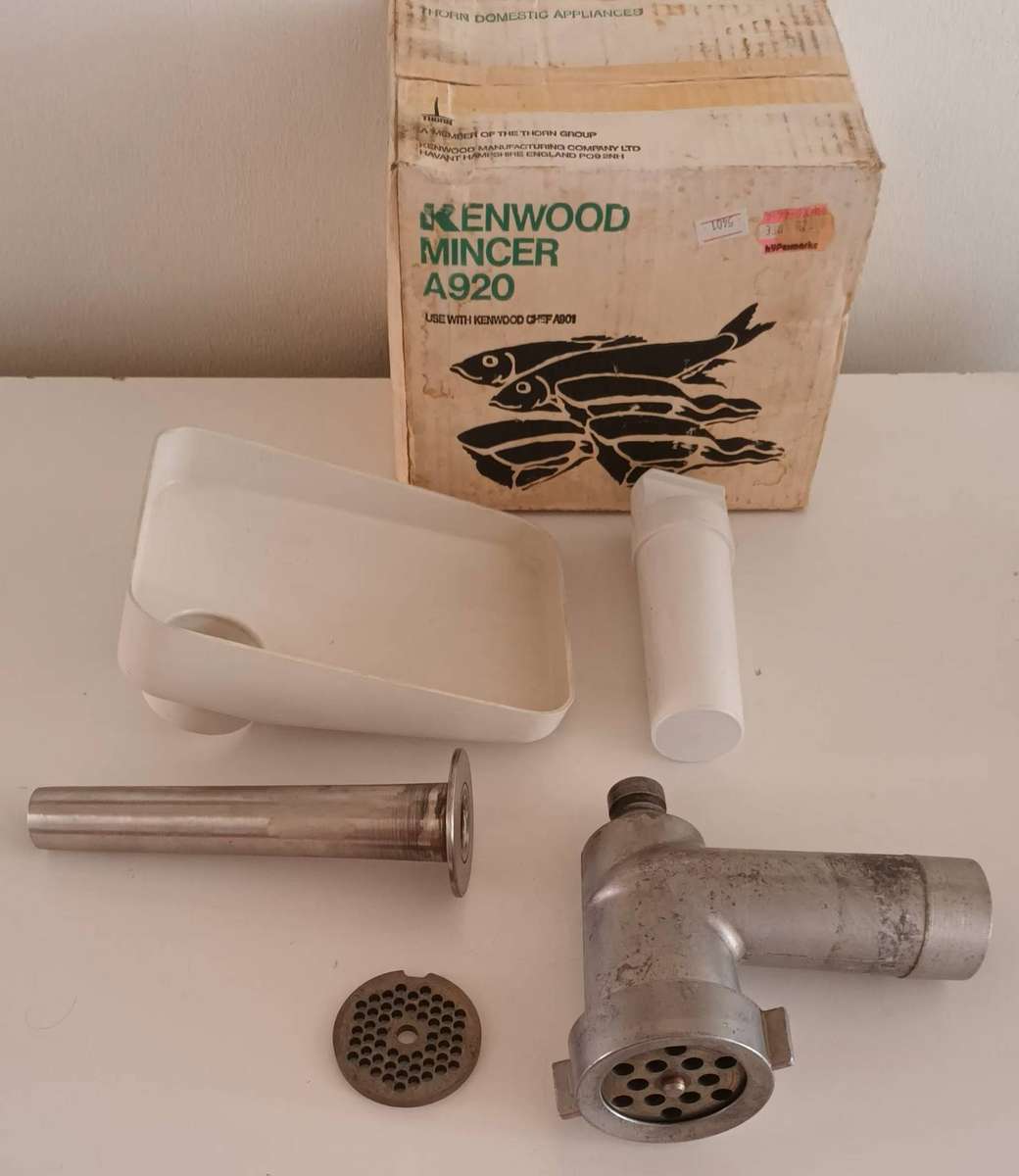KENWOOD A920 MINCER ATTACHMENT WITH SAUSAGE STUFFER.