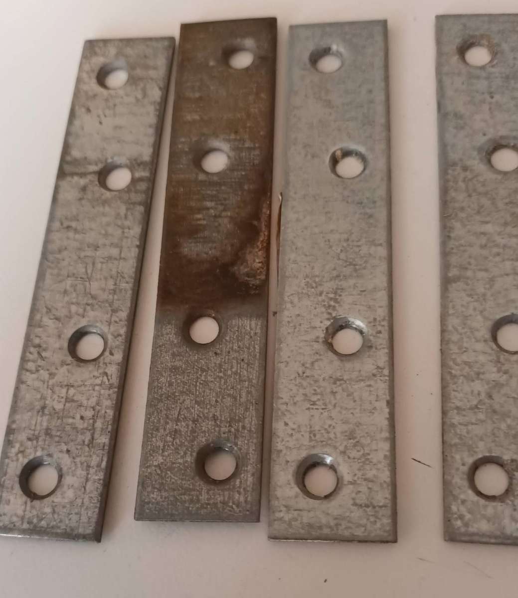 12x Mending Plates. Length 10cm. Width 2cm.