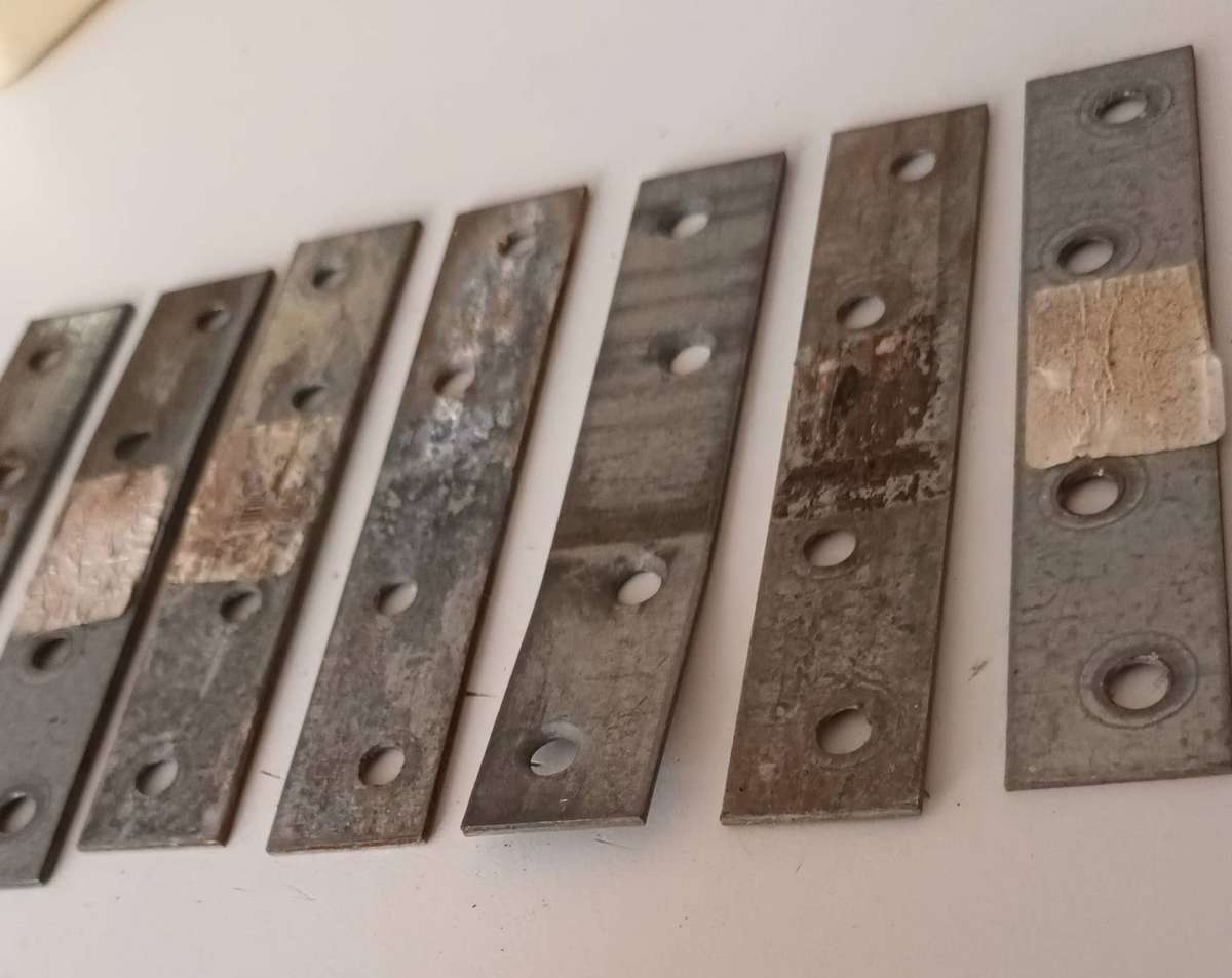 12x Mending Plates. Length 10cm. Width 2cm.